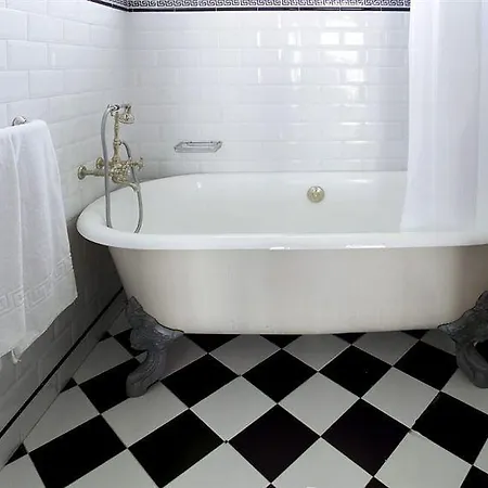 Boutique 2* Marbella